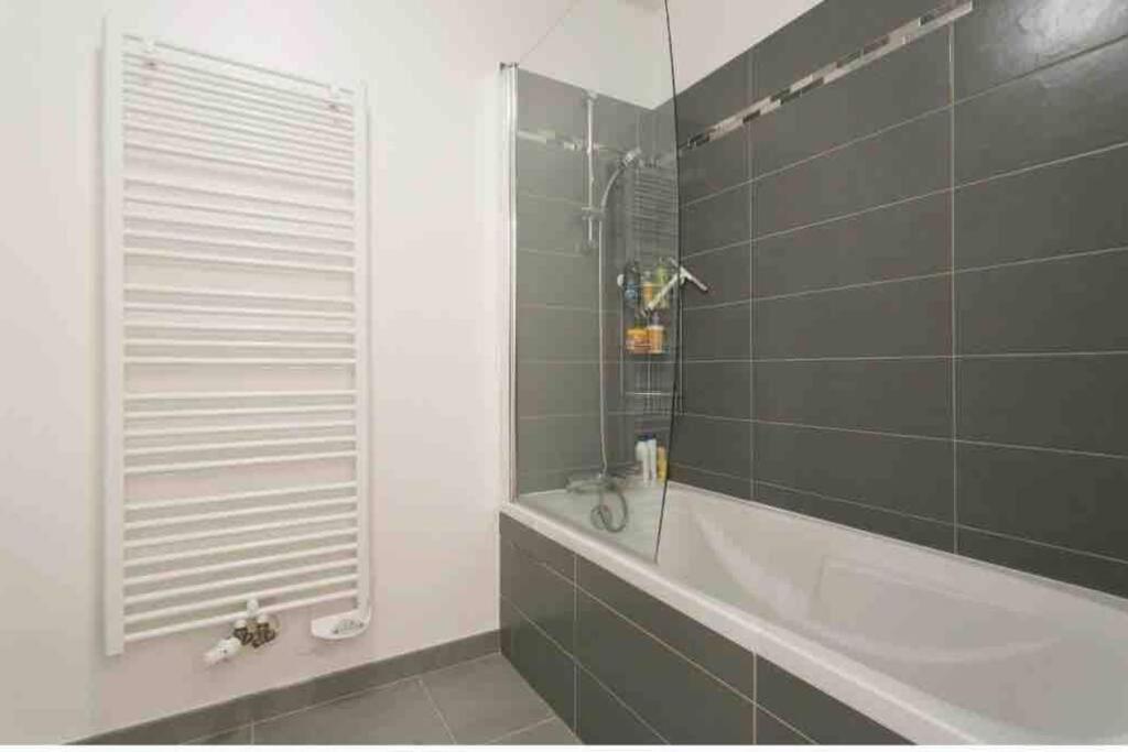 דירות ג'נטילי Cozy & Quiet Getaway Just 300M From Paris With Free Private Parking מראה חיצוני תמונה